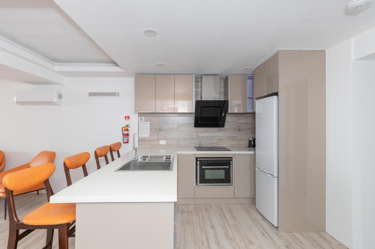 Christmas Island Apartments Flying Fish Cove Bagian luar foto