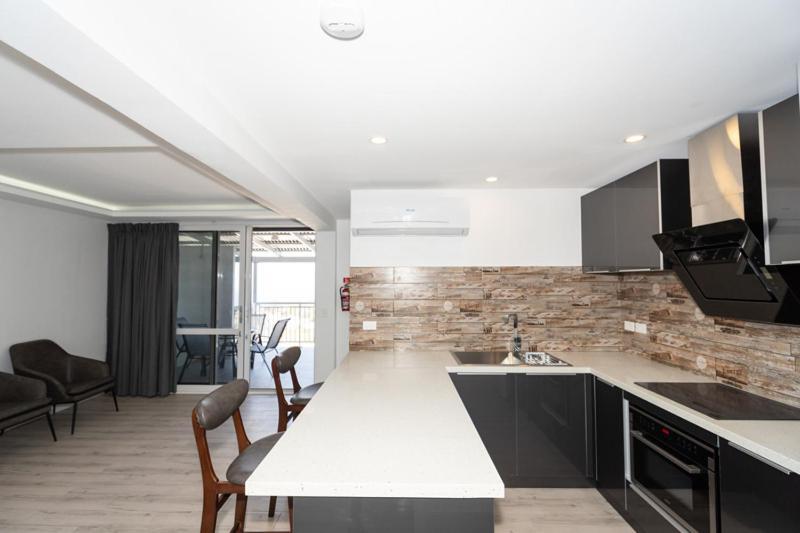Christmas Island Apartments Flying Fish Cove Bagian luar foto